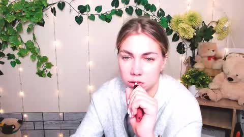 Karina online show from 11/28/25, 08:17