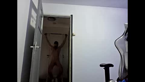 Snapshot of sportladru chatting on 10/12/25, 02:05 sportladru online show from 10/12/25, 02:05