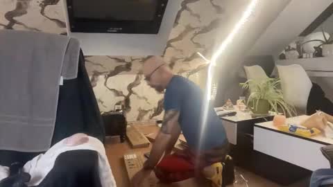 Snapshot of sportman66paris4 chatting on 12/17/25, 05:41 sportman66paris4 online show from 12/17/25, 05:41