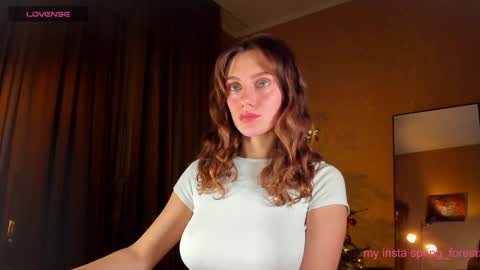 Lilly  online Monday - Friday ask time in pm online show from 01/03/25, 06:14