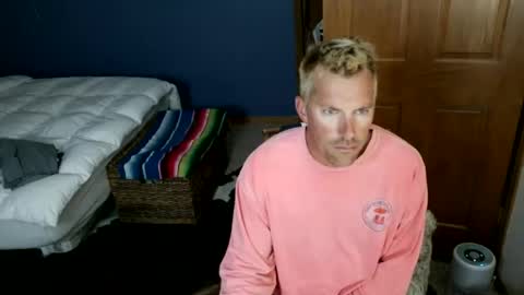 Snapshot of spun_redneck chatting on 06/17/26, 10:17 Spun Redneck online show from 06/17/26, 10:17