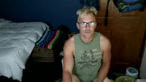 Snapshot of spun_redneck chatting on 07/05/26, 02:29 Spun Redneck online show from 07/05/26, 02:29