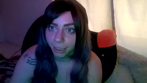 Snapshot of spunfoxxx chatting on 10/16/25, 06:42 spunfoxxx online show from 10/16/25, 06:42