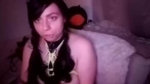 Snapshot of spunfoxxx chatting on 10/18/25, 02:03 spunfoxxx online show from 10/18/25, 02:03