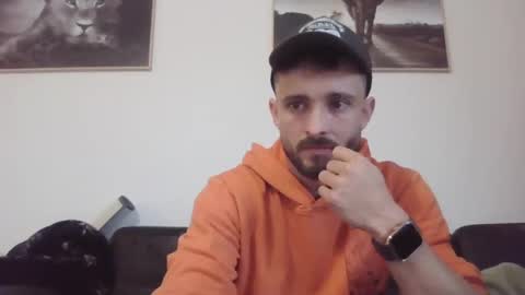 Snapshot of spyco82 chatting on 12/31/24, 08:48 spyco82 online show from 12/31/24, 08:48