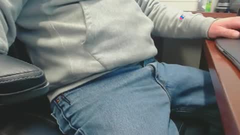 Snapshot of squirrelly82 chatting on 03/13/26, 08:26 make me cum c2c talk to me online show from 03/13/26, 08:26