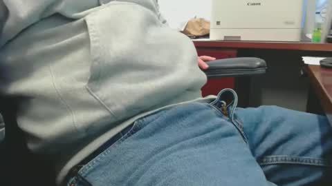 Snapshot of squirrelly82 chatting on 03/16/26, 09:19 make me cum c2c talk to me online show from 03/16/26, 09:19