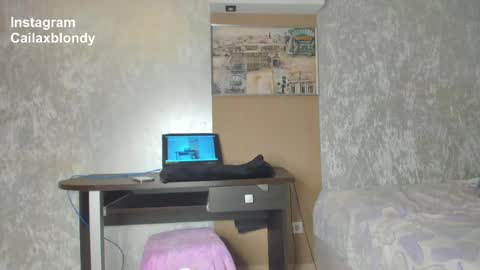 Snapshot of squirt_blondy chatting on 04/06/26, 03:02 Caila online show from 04/06/26, 03:02