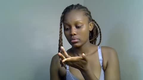 Tashy online show from 11/25/25, 02:33