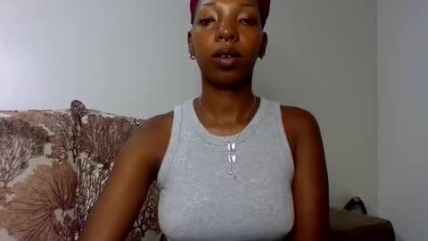 Snapshot of squirt_natural chatting on 01/31/26, 07:34 Bunny online show from 01/31/26, 07:34