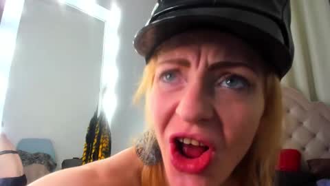 Alisa online show from 10/03/25, 01:08