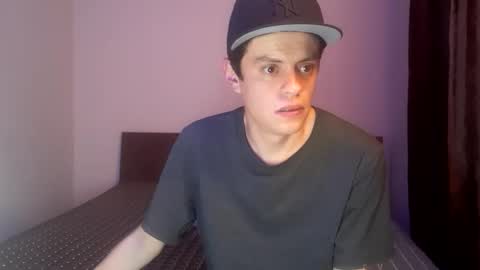 Snapshot of sr_bolaiinas chatting on 12/17/24, 02:55 sr_bolaiinas online show from 12/17/24, 02:55