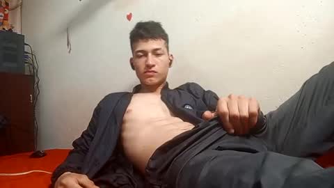 Snapshot of sradicto chatting on 10/19/25, 01:06 Flacofitxx online show from 10/19/25, 01:06