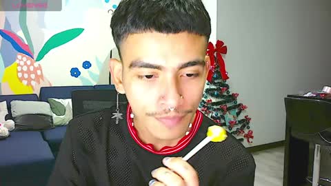 Snapshot of srcejotas chatting on 12/06/24, 02:57 sorry mom online show from 12/06/24, 02:57