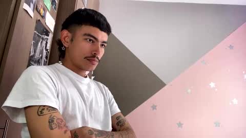 Snapshot of srcejotas chatting on 01/11/25, 07:05 sorry mom online show from 01/11/25, 07:05