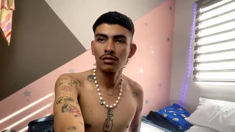 Snapshot of srcejotas chatting on 01/23/25, 08:35 sorry mom online show from 01/23/25, 08:35