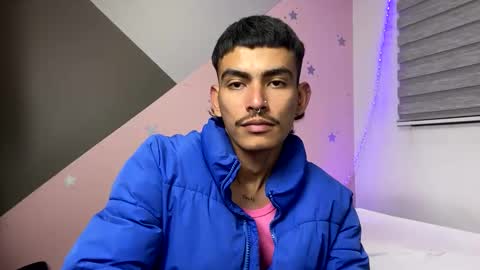 Snapshot of srcejotas chatting on 01/27/25, 12:33 sorry mom online show from 01/27/25, 12:33