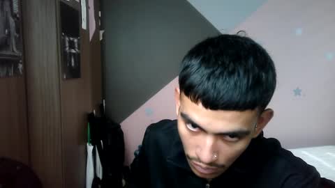 Snapshot of srcejotas chatting on 02/04/25, 08:28 sorry mom online show from 02/04/25, 08:28