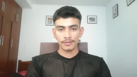 Snapshot of srcejotas chatting on 02/21/25, 07:43 sorry mom online show from 02/21/25, 07:43