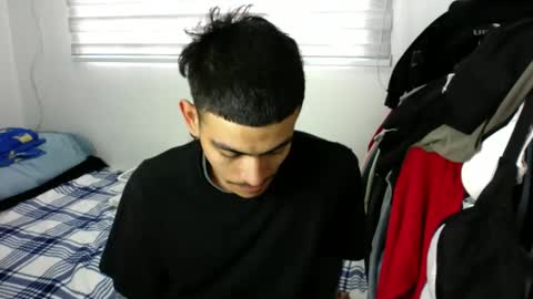 Snapshot of srcejotas chatting on 09/14/25, 08:52 sorry mom online show from 09/14/25, 08:52