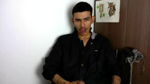 Snapshot of srcejotas chatting on 09/27/25, 02:11 sorry mom online show from 09/27/25, 02:11