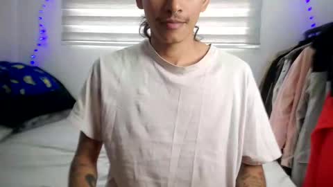 Snapshot of srcejotas chatting on 10/08/25, 05:32 sorry mom online show from 10/08/25, 05:32