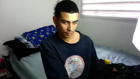 Snapshot of srcejotas chatting on 11/03/25, 05:25 sorry mom online show from 11/03/25, 05:25