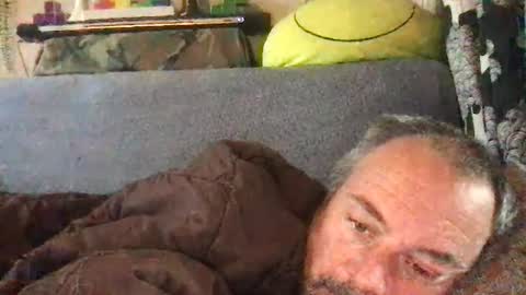 Snapshot of srekos38 chatting on 12/15/25, 09:24 srekos38 online show from 12/15/25, 09:24