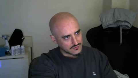 Snapshot of srtramposo chatting on 06/05/26, 05:07 srtramposo online show from 06/05/26, 05:07