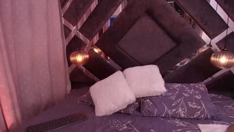 samantha online show from 02/08/25, 07:16