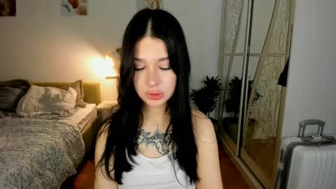 Snapshot of ssash1mii chatting on 06/08/26, 09:04 Hey guys i miss you so much online show from 06/08/26, 09:04