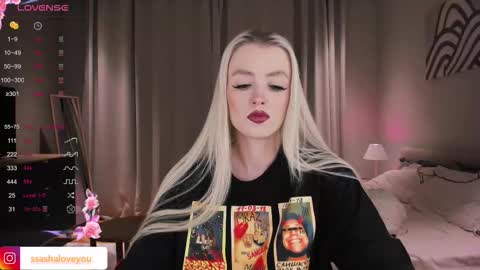 Alexandra online show from 11/21/25, 10:30