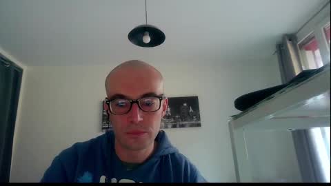 ssenzo online show from 12/25/24, 08:18