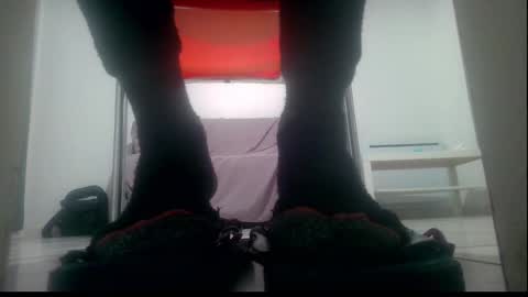 ssenzo online show from 02/18/25, 08:25