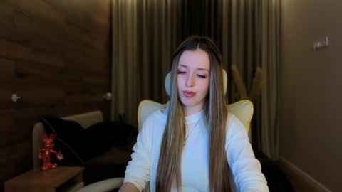 Chloe online show from 07/02/26, 07:31
