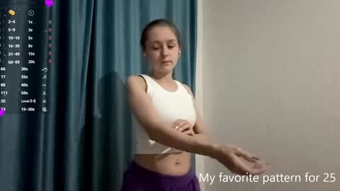 Snapshot of st_annia chatting on 01/14/26, 05:29 Emily online show from 01/14/26, 05:29