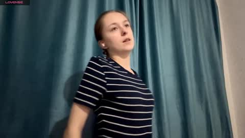 Snapshot of st_annia chatting on 02/24/26, 06:06 Emily online show from 02/24/26, 06:06