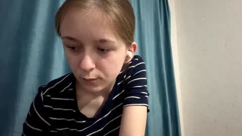 Snapshot of st_annia chatting on 02/27/26, 06:19 Emily online show from 02/27/26, 06:19