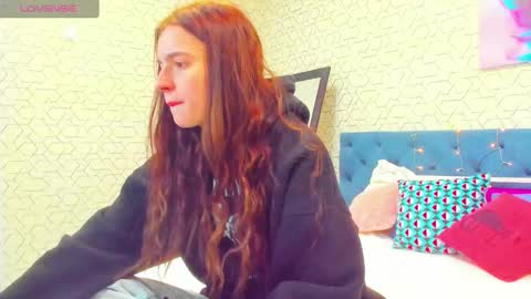 Stacey GMT5 Mo Tu We Th Fr Sa 3am -10am online show from 12/20/24, 01:25