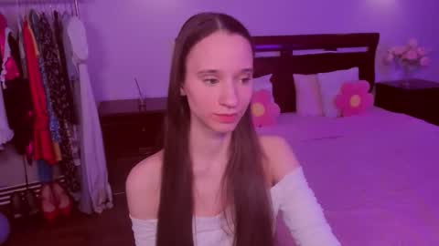 Snapshot of staceycutie chatting on 02/17/26, 05:30 StaceyCutie online show from 02/17/26, 05:30