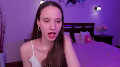 Snapshot of staceycutie chatting on 03/21/26, 06:22 StaceyCutie online show from 03/21/26, 06:22