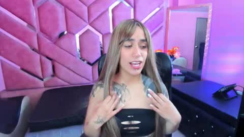 Stacey lee online show from 11/19/25, 02:44