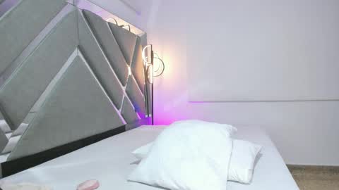 Stacy online show from 02/04/26, 07:09