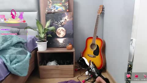 Snapshot of stacy_davise chatting on 02/22/25, 09:01 STACY online show from 02/22/25, 09:01