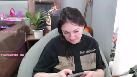 Snapshot of stacy_davise chatting on 03/10/25, 04:57 STACY online show from 03/10/25, 04:57