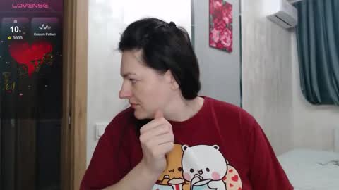 Snapshot of stacy_davise chatting on 10/15/25, 04:07 STACY online show from 10/15/25, 04:07