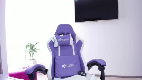 TWstacymalibu110 online show from 04/16/26, 03:46