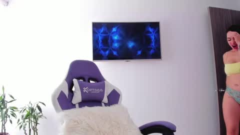 TWstacymalibu110 online show from 06/11/26, 03:21
