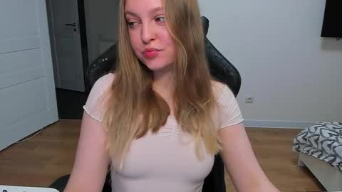 Stacy  online show from 05/17/26, 06:48