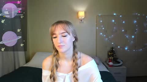 Snapshot of stacy_riiver chatting on 12/19/24, 11:29 Stacy Mon Tue Wed Thu Fri Sun GMT GMT 3 1000am - 0400pm  online show from 12/19/24, 11:29